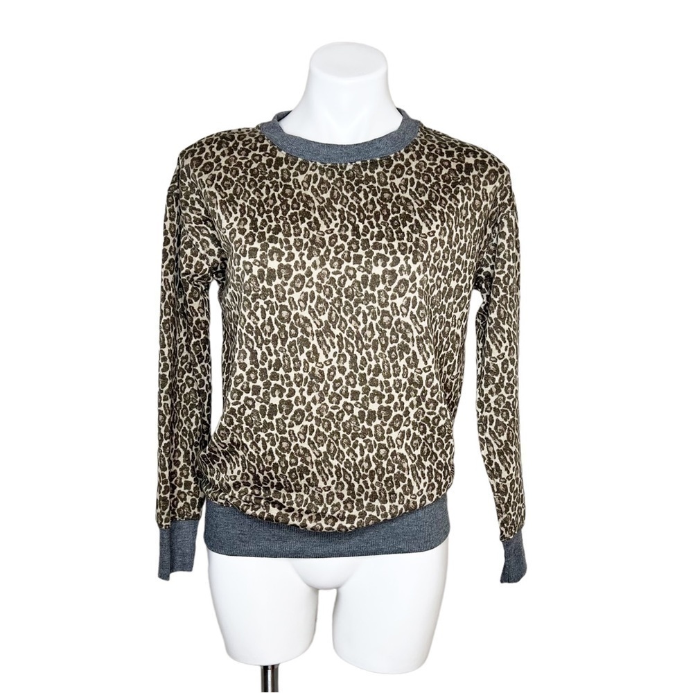 Splendid Leopard Print Soft Sweater Gray Contrast Trim Long Sleeve NWT Size XS